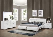 CoasterEssence 300345Q-S4L Jeremaine - 4 Piece Queen Bedroom Set - White
