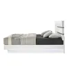 New Classic 00-B69-200 New Classic 00-B69-200 Paradox - 6/0 California King Bed - White