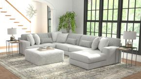 Jackson 3303/30/62/76/28-18 Logan - 3 Piece Sectional With Comfort Coil Seating And Included Cocktail Ottoman And 9 Accent Pillows (Right Side Facing Chaise) - Moonstruck
