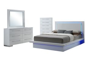 New Classic 00-2643-34C Sapphire - 5/0 Queen 4 Piece Bedroom Set (Bed, Dresser, Mirror, Chest) - White