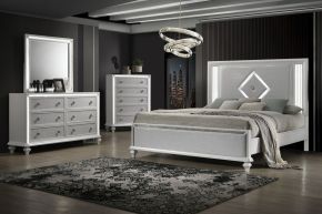 New Classic 00-1583-24C Stardust - 6/0 Western King 4 Piece Bedroom Set (Bed & Dresser & Mirror & Chest) - White