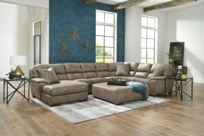 Jackson 4043/30/72/75/28-19 Royce - 3 Piece Sectional With Cocktail Ottoman (LSF Chaise) - Light Brown