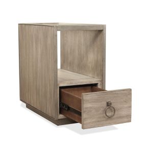 Riverside Furniture 50312 Sophie - Chairside Table - Natural