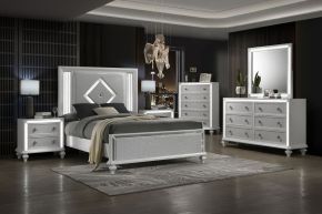 New Classic 00-1583-36N Stardust - 5/0 Queen 6 Piece Bedroom Set (Bed & Dresser & Mirror & Chest & 2 Nightstands) - White