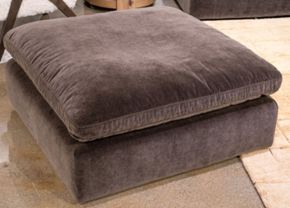 Benchcraft® 6780708 Maxton Heights - Oversized Accent Ottoman - Bittersweet