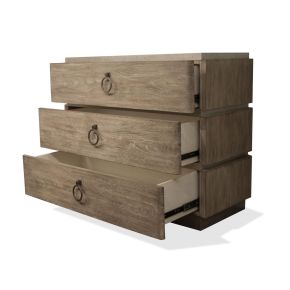 Riverside Furniture 50394 Sophie - Bachelors Chest - Light Brown