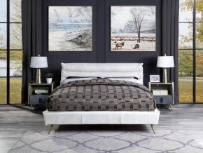 ACME BD00564EK ACME BD00564EK Doris - Eastern King Bed - Vintage White Top Grain Leather