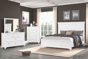 New Classic 00-B2118-24C Jamestown - 6/0 Western King 4 Piece Bedroom Set (Bed, Dresser, Mirror, Chest) - White