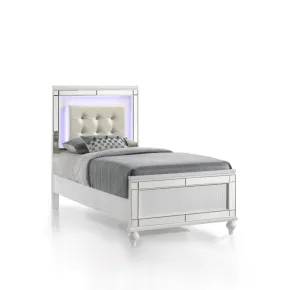 New Classic 02-9698W-500 New Classic 02-9698W-500 Valentino - 3/3 Twin Bed - White