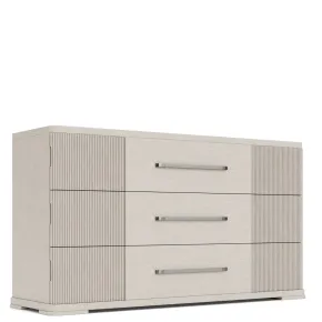 Riverside Furniture 78260 Alexis - 9-Drawer Dresser - Latte Essence
