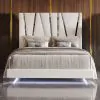 New Classic 00-1840-300 New Classic 00-1840-300 Europa - 5/0 Queen Bed - White